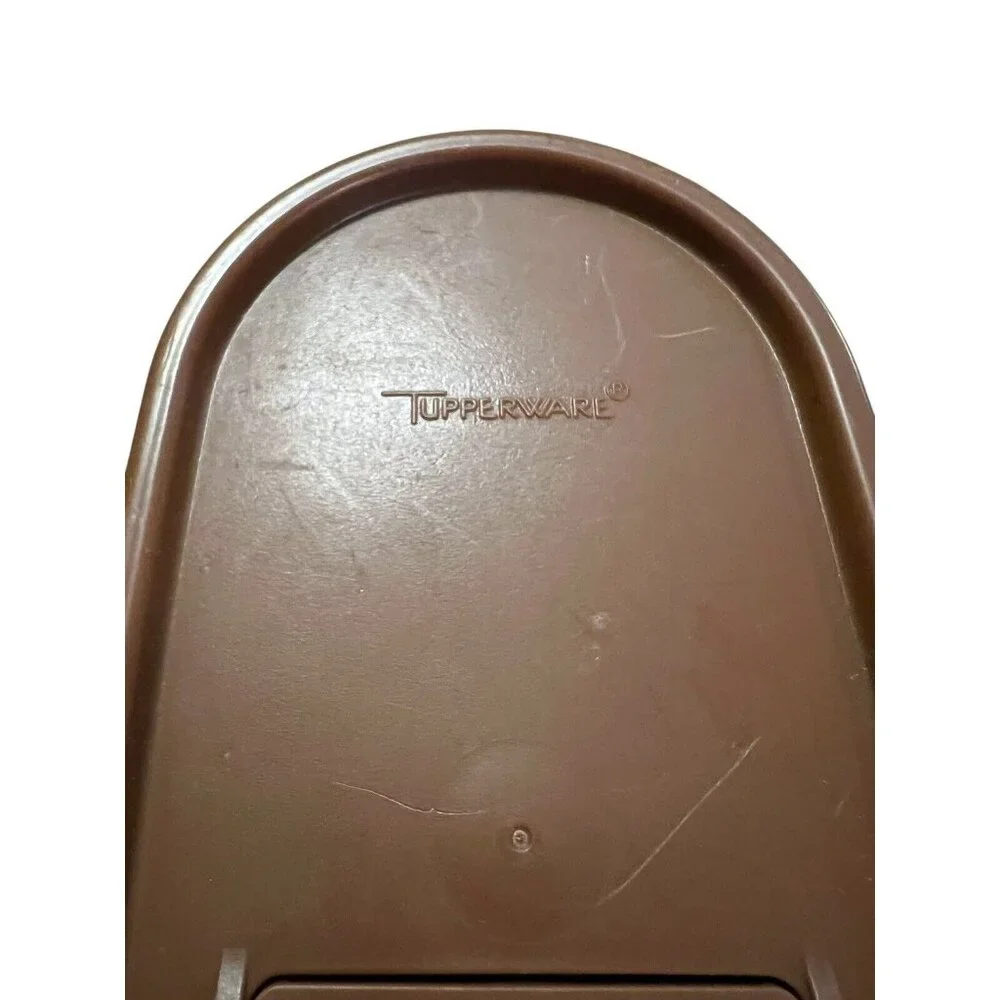 Tupperware Modular Mate Oval  #1613-6 (7 1/4 Cup) with Brown‎ Lid